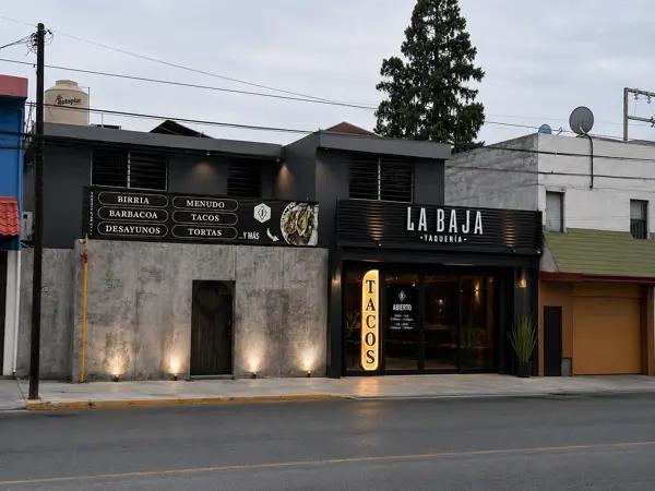 Propiedad Comercial y Habitacional - Distrito Tec - Venta