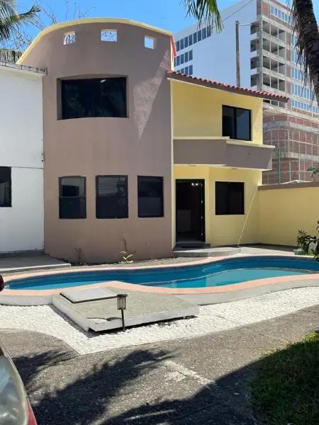 Casa en Venta en Playa de Oro Mocambo, Boca del Río, con Alberca