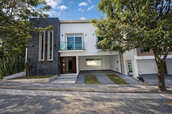 Casa en Venta Puebla Lomas de Angelópolis II Parque Santiago con 4 recámaras
