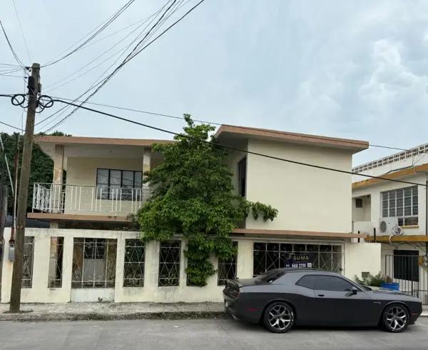 CASA CON TERRENO AMPLIO EN VENTA