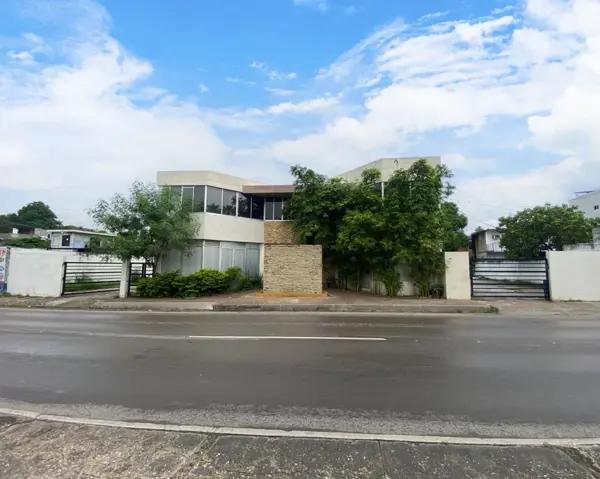 EDIFICIO EN RENTA