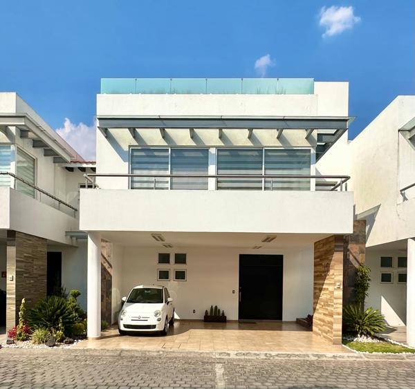 Casa en Privada en Metepec: Moderna y Espaciosa con Seguridad