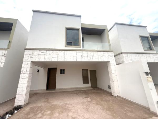 Casa para estrenar en Viñedos , con habitación en planta baja