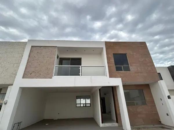 Casa en  Venta en los Olivos