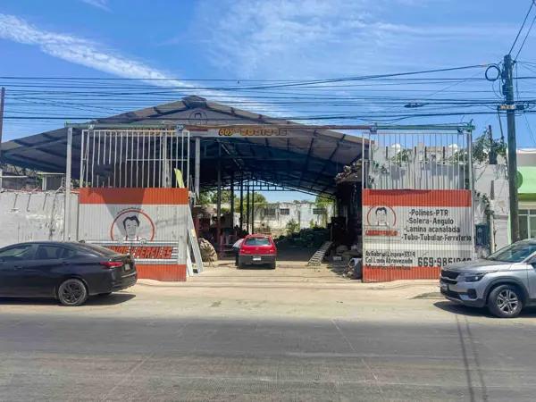 BODEGA EN VENTA EN ZONA COMERCIAL DE AVENIDA GABRIEL LEYVA