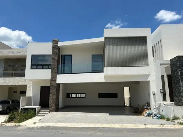 VENTA CASA BOSQUES DE LAS MISIONES ENCINO SANTIAGO