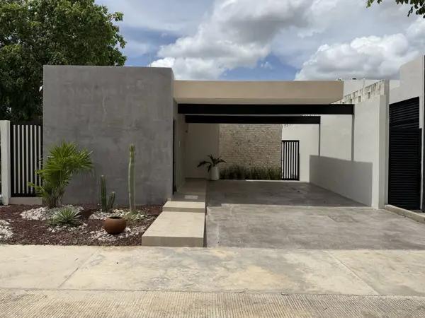CASA EN VENTA DE UN PISO EN PRIVADA EN CONKAL, CON AMENIDADES MERIDA YUCATAN