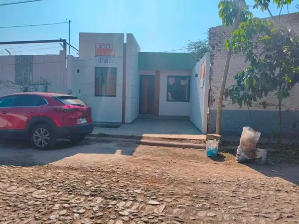 Rubén Michel Anguiano 317-121-2139 VENDE casa nueva Salvador Novo 132, Fracc. San Javier