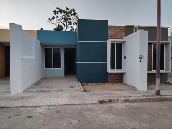 Rubén Michel Anguiano 317-121-2139 VENDE casa nueva Fracc. La Romana calle La Romana 40