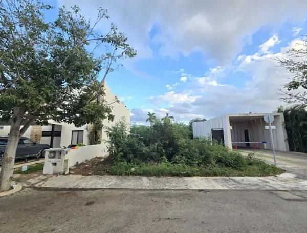 TERRENO EN VENTA, PRIVADA LUNARE, CHOLUL TERRENO EN VENTA, PRIVADA LUNARE, CHOLUL