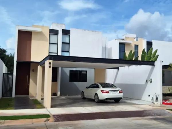 VENTA de casa en condominio en Merida, Yucatán