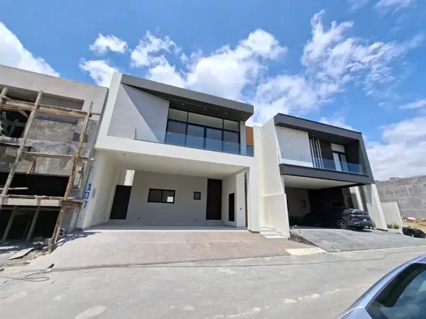 CASA EN VENTA EN PRIVADA LOS FRANCISCANOS, SANTIAGO, NUEVO LEÓN. CASA EN VENTA EN PRIVADA LOS FRANCISCANOS, SANTIAGO, NUEVO LEÓN.