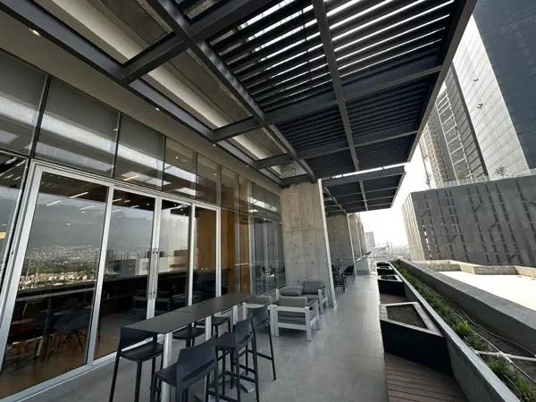 Oficinas AAA en Torre VINTA – Zona Santa María
