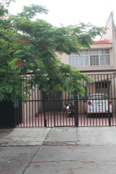 Casa familiar en Colonia Lindavista – Excelente ubicación, espacios ideales, habitación planta baja
