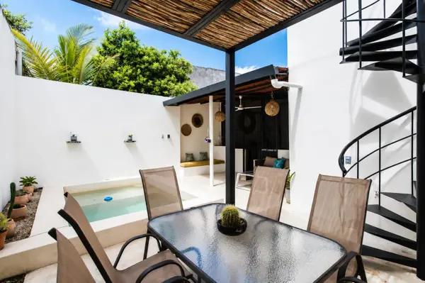 CASA EN VENTA EN EL CENTRO DE MERIDA, AMUEBLADA Y CON PANANELES SOLARES CASA EN VENTA EN EL CENTRO DE MERIDA, AMUEBLADA Y CON PANANELES SOLARES