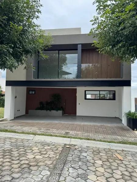 CASA EN VENTA EN LOMAS DE ANGELOPOLIS PUEBLA