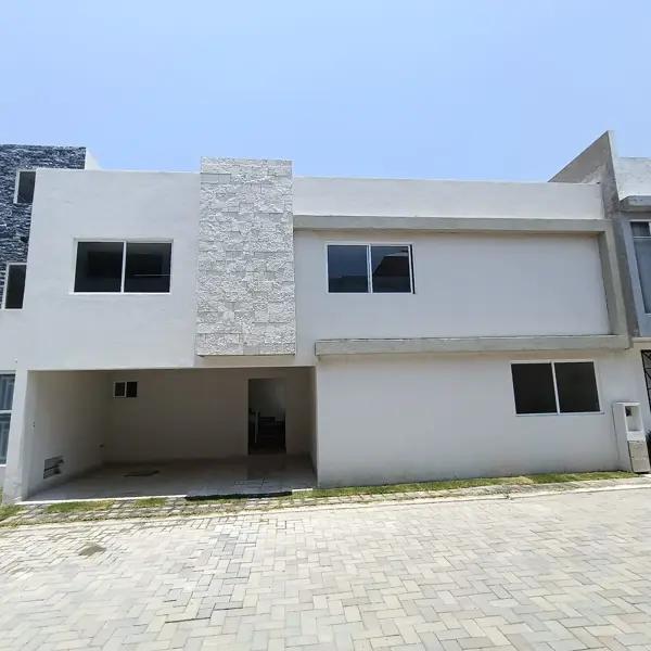 Casa en venta en Puebla Cuautlancingo fraccionamiento  sereno fuerte  de Guadalupe