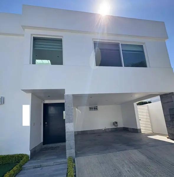 CASA EN RENTA EN LOMAS DE ANGELOPOLIS PUEBLA