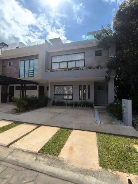 Vendo casa en residencial arbolada
$5,900,000 pesos acepto créditos