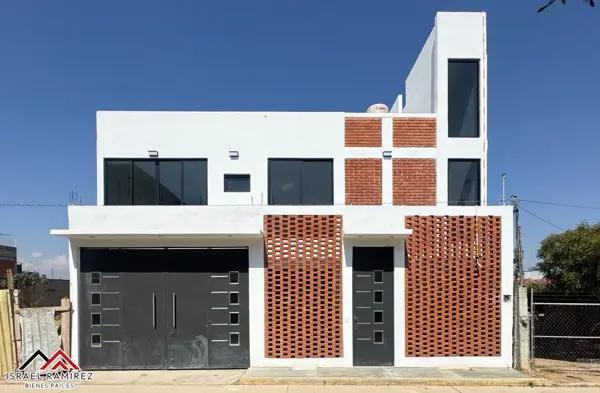 Casa de 5 Recámaras en San Agustín de las Juntas, Cerca del Aeropuerto de Oaxaca