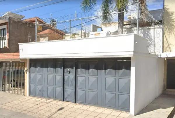 PROPIEDAD EN REMATE