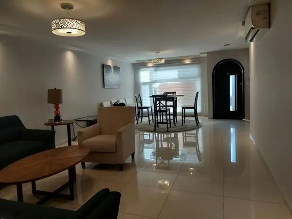 SE RENTA AMPLIO Y MODERNO DEPARTAMENTO TOTALMENTE AMUEBLADO Y CENTRICAMENTE UBICADO EN ZONA RÍO