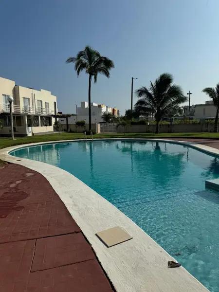 VIVE FRENTE AL MAR
