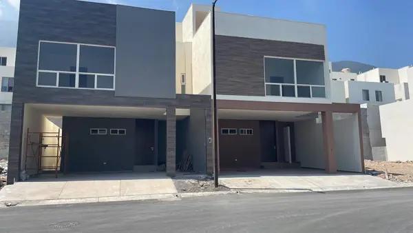 Casa en venta en Cumbres Renacimiento, Monterrey, Nuevo León Casa en venta en Cumbres Renacimiento, Monterrey, Nuevo León