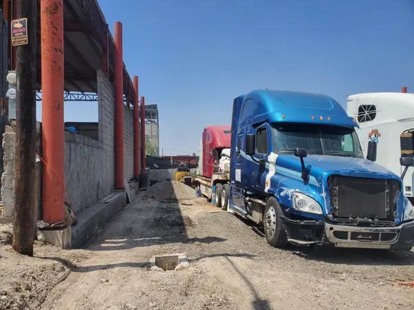 RENTA TERRENO CON MEDIO BAÑO TODOS LOS SERVICIOS