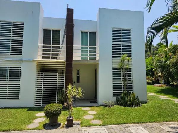 VENTA DE CASA EN BOSQUE DE GALERIAS JIUTEPEC
