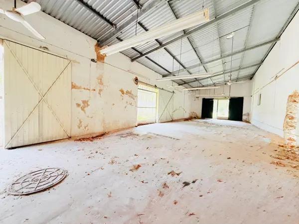 Bodega en venta con amplio terreno en el centro de merida