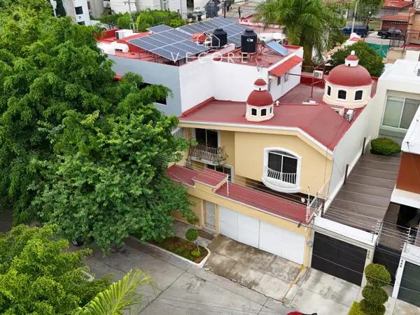 CASA EN VENTA EN LOMAS ALTAS, ZAPOPAN CASA EN VENTA EN LOMAS ALTAS, ZAPOPAN