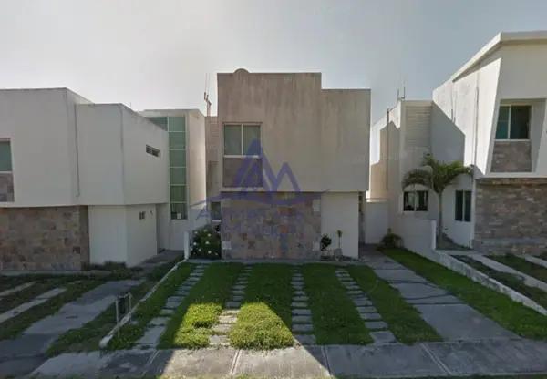 VENTA DE CASA EN BANUS ALVARADO VERACRUZ AD15