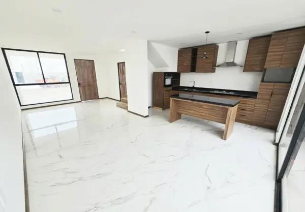 CASA EN VENTA EN CAÑADAS DEL BOSQUE TRES MARIAS., MORELIA