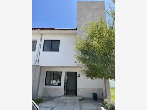Casa en Venta en Condominio, Ciudad Maderas, El Marqués, Querétaro Excelente Ubicación y Amenidades