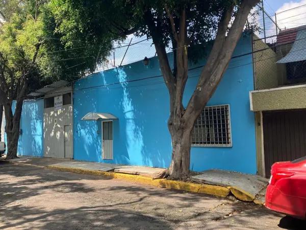 SE VENDE BODEGA EN IZTAPALAPA USO DE SUELO COMERCIAL