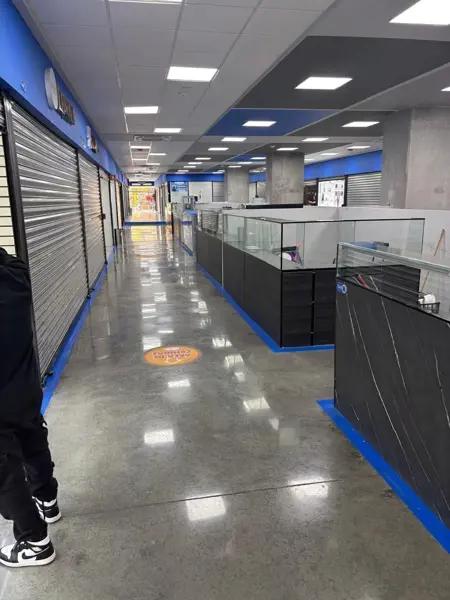 RENTA LOCAL COMERCIAL EN CENTRO MONTERREY INVERSIONISTAS
