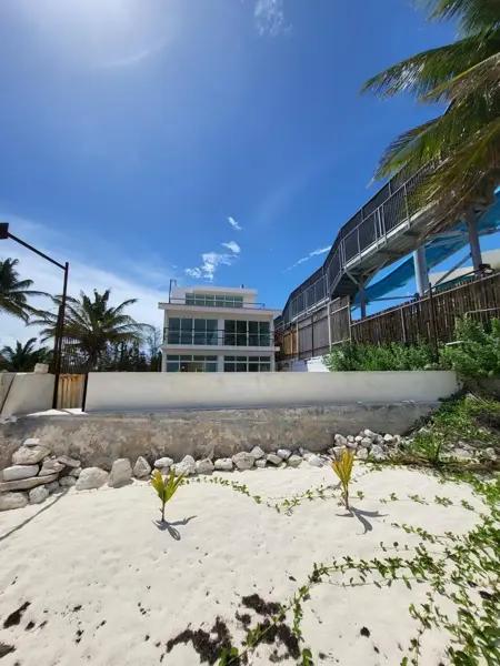 VILLA FRONT BEACH – PUERTO MORELOS