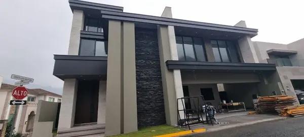 Casa en venta en La Herradura, Carretera Nacional, Sur de Monterrey