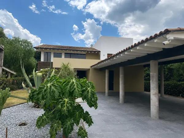 Casa en venta o renta amueblada en Balvanera Golf, Corregidora