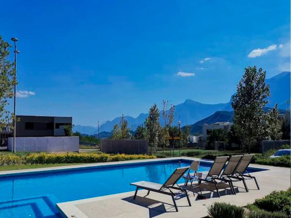 Casa en venta en Castaños del Vergel, El Uro, Carretera Nacional, Monterrey