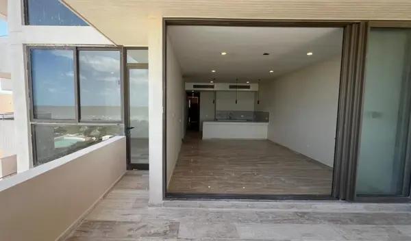 PENTHOUSE EN VENTA EN LA PLAYA, TELCHAC FRENTE AL MAR 4 RECAMARAS + FLEX