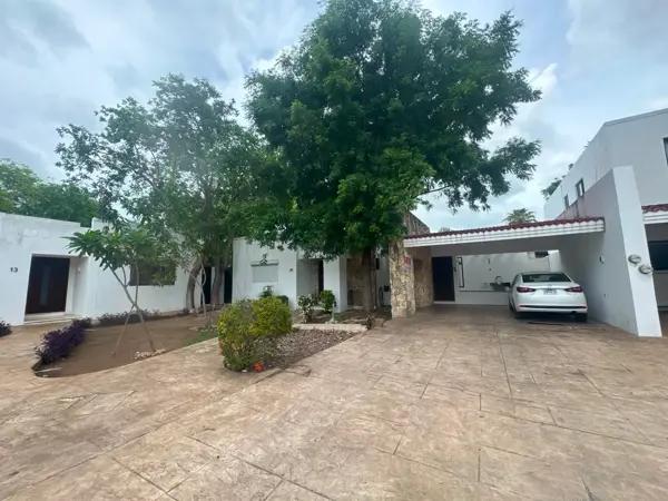 Casa en venta en fraccionamiento cocoyoles merida yucatan