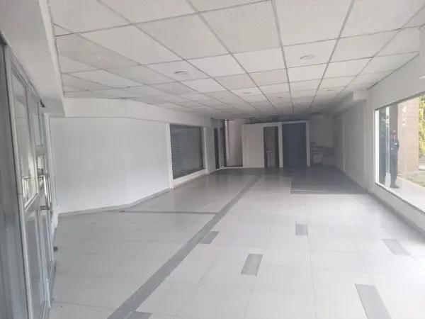 Locales en Renta en Plaza Comercial Nueva, Bellavista, Metepec