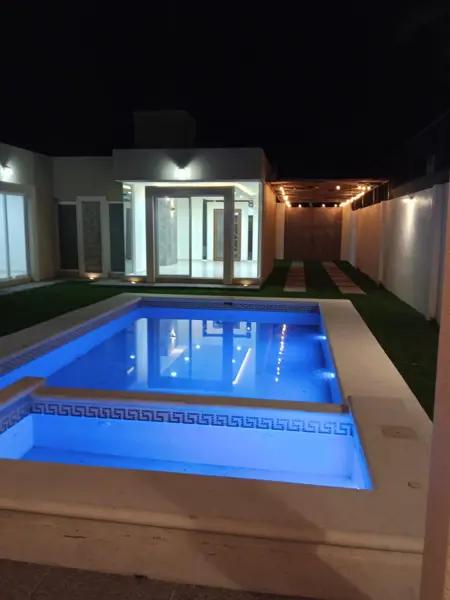 Casa en venta con jacuzzi en Av. Paraíso Tlahuica, Ayala Casa en venta con jacuzzi en Av. Paraíso Tlahuica, Ayala