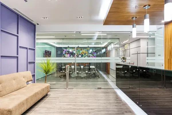 SE RENTA OFICINA TODO INCLUIDO EN PEDREGAL