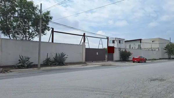 Terreno Industrial en Renta de 16,000 m² en El Carmen, N.L. con  Oficinas, Talleres y Patio de Manio