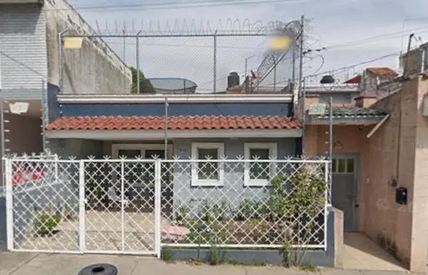 Venta de casa en Arcos de Zapopan 1a Sección, Jalisco - Espacio Ideal para Tu Familia