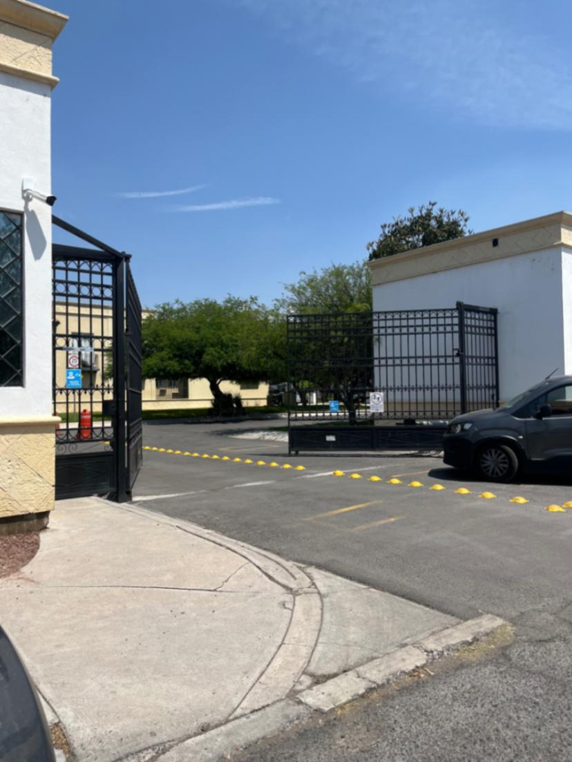 Foto 0 de Venta de Casa Dúplex  Planta Baja, en San José El Alto, Querétaro con Jardín y Seguridad 24/7 | Id nn-hag990