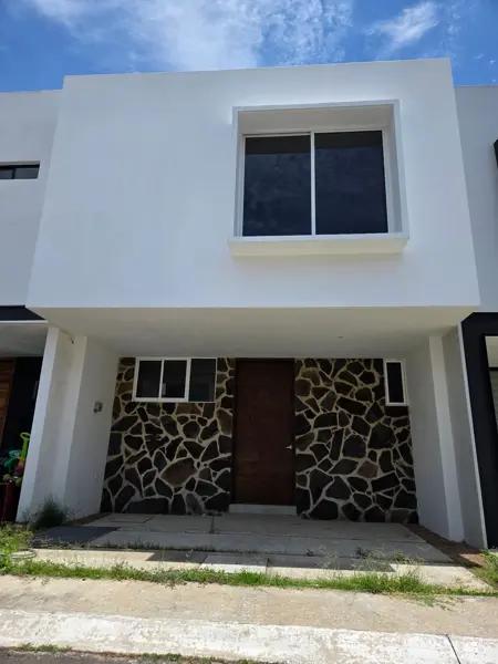 CASA NUEVA EN VENTA LA MORALEJA